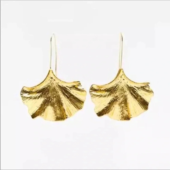 mGold Ginko Earrings - Picture 3 of 3